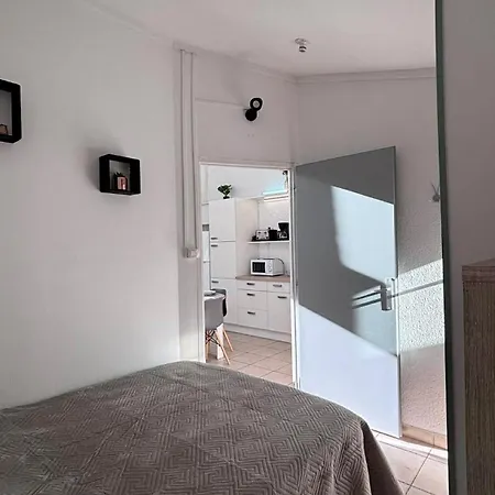 Holiday home Maison Climatisee 64m2 Avec Patio 6 Personnes