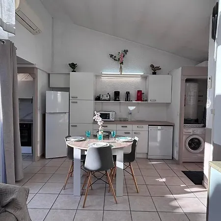 Дом отдыха Maison Climatisee 64m2 Avec Patio 6 Personnes Ле Баркарес