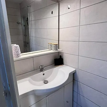Дом отдыха Maison Climatisee 64m2 Avec Patio 6 Personnes Ле Баркарес